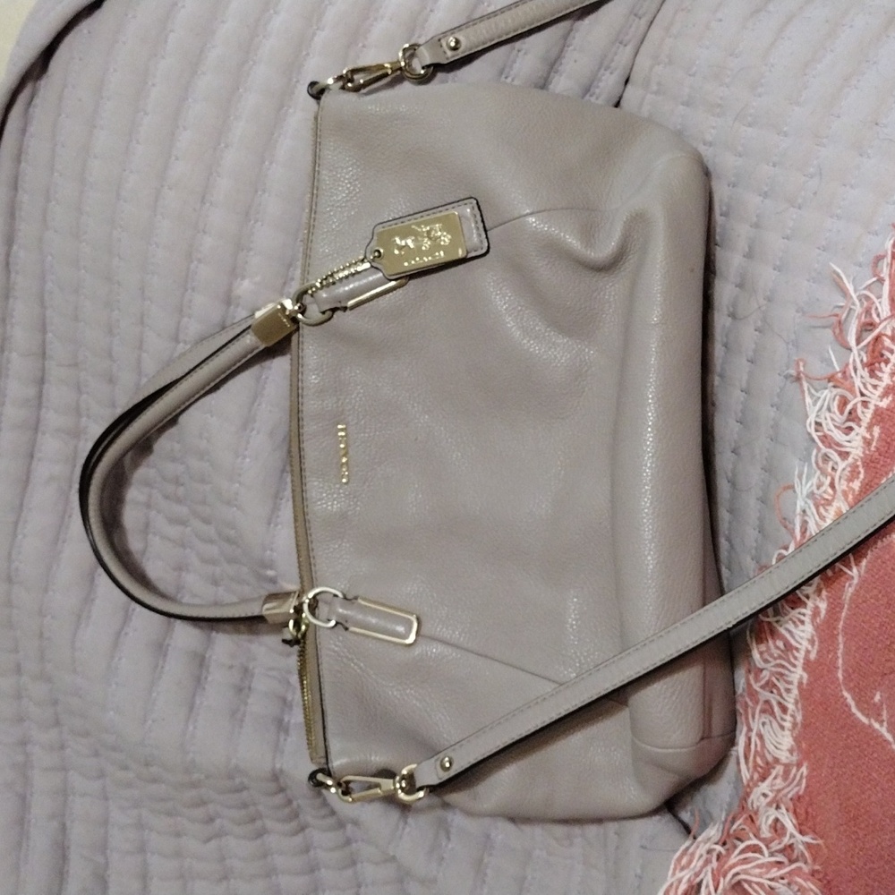 Coach Madison Kelsey Leather Gray/Beige Satchel/Crossbody -Fair